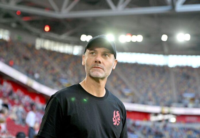 Fortuna-Trainer Alexander Ende Fortuna Düsseldorfs Trainer Alexander Ende braucht im Saisonendspurt zwei Siege.