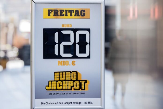 Eurojackpot 120 Millionen Euro liegen immer noch Eurojackpot bereit. Die Voraussetzung: Sieben richtige Zahlen. (Symbolbild)