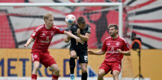 Elversberg patzt bei Fortuna: Aufstiegsrennen bleibt offen Die SV Elversberg hat den ersten Bundesliga-Aufstieg der Vereinsgeschichte weiterhin in eigener Hand.