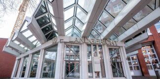 Vor Gericht: Maschinenbau-Exporte nach Russland verschleiert An Landgericht Münster beginnt ein Prozess um das Umgehen von EU-Sanktionen. Dabei sollen Maschinenbauteile nach Russland ausgeführt worden sein. (Archivbild)