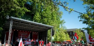 Jobs vor Profiten: 100.000 Teilnehmer bei Mai-Demos in NRW Rund 100.000 Menschen beteiligten sich in Nordrhein-Westfalen an den Kundgebungen der Gewerkschaften.