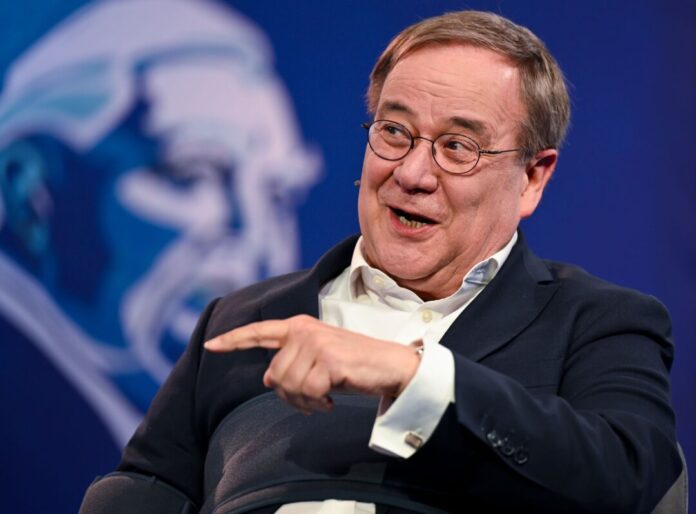 Armin Laschet Armin Laschet (CDU) kritisiert die geringe Rolle der EU in der internationalen Politik (Archivbild).