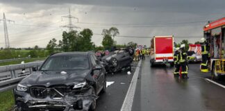  Die Frau starb noch an der Unfallstelle. 
