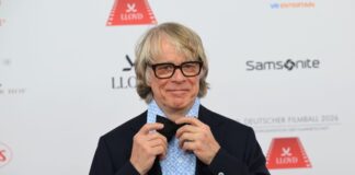 Helge Schneider wird Ehrenbürger von Mülheim Helge Schneider, hier beim 50. Deutschen Filmball, wird Ehrenbürger seiner Heimatstadt Mülheim an der Ruhr. (Archivbild)