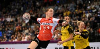 Handballerinnen der HSG Blomberg-Lippe sind erstmals Meister Blombergs Topspielerin Nieke Kühne (vorn) ist Meisterin und «Spielerin der Saison». (Archivbild)