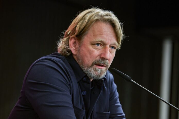Sven Mislintat Sven Mislintat bei einer Pressekonferenz. (Archivbild)