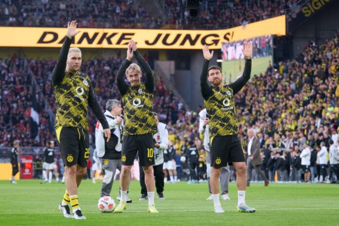 Borussia Dortmund - Eintracht Frankfurt Niklas Süle (l) und Julian Brandt (M) verlassen zum Ende der Saison Borussia Dortmund.