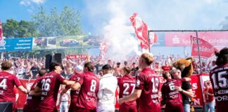 Fortuna Köln kehrt nach sieben Jahren in die 3. Liga zurück Fortuna Köln kehrt nach sieben Jahren in die 3. Fußball-Liga zurück.