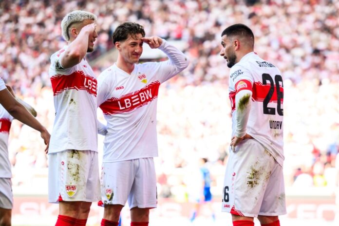 VfB Stuttgart - Bayer 04 Leverkusen Deniz Undav (r.) und der VfB holten einen wichtigen Sieg gegen Leverkusen.