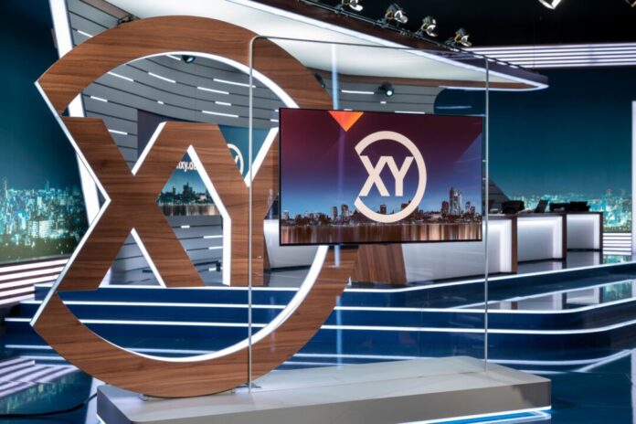 Studio von "Aktenzeichen XY... Ungelöst" In der Sendung am 3. Juni geht es um unter anderem um zwei getötete Geschwister. (Symbolbild)