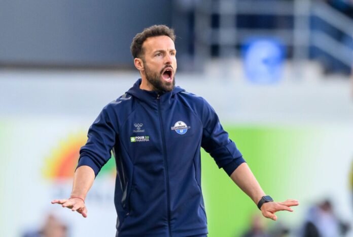 Ralf Kettemann Trainer Ralf Kettemann hat mit dem SC Paderborn weiter die Chance auf den dritten Bundesliga-Aufstieg. (Archivbild)