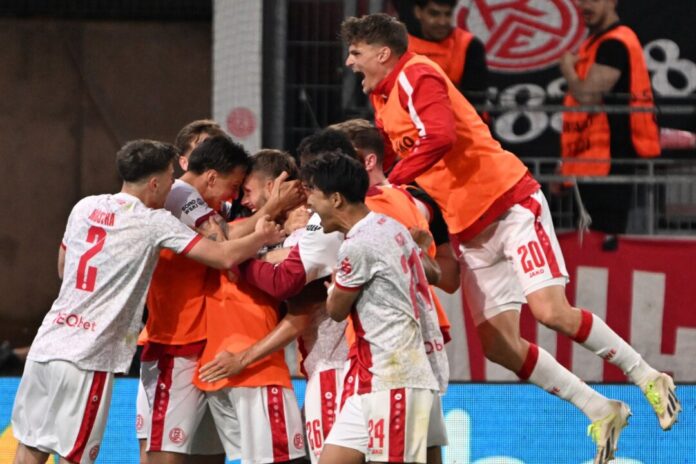 Rot-Weiss Essen - SpVgg Greuther Fürth Rot-Weiss Essen hat gute Aufstiegschancen.