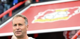 Bayer-Sportchef Rolfes: Kein Bekenntnis zu Trainer Hjulmand Trainer Hjulmand steht bei Bayer vor dem Aus.