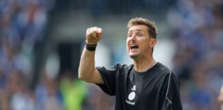 Verkaterte Schalker? Kloses Ansage vor letztem Heimspiel Will die Saison vernünftig und in der oberen Tabellenhälfte beenden: Nürnberg-Trainer Miroslav Klose. (Archivbild)
