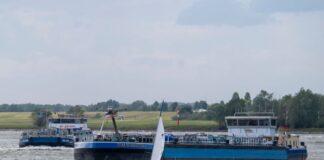 Rhein-Badeverbot im Kreis Wesel – bis 1.000 Euro Bußgeld Der Rhein hat gefährliche Strömungen und ist eine vielbefahrene Schifffahrtsroute. Nach dem Vorbild vieler NRW-Kommunen hat jetzt auch der Kreis Wesel dort das Baden generell verboten.