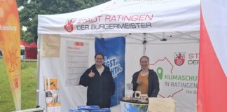 Stadt informierte beim Ratinger Firmenlauf über den Umgang mit Hitze Aktionsstand des städtischen Klima-Teams zum Thema Hitze beim Firmenlauf am 11. Juni am Grünen See. Foto: Stadt Ratingen