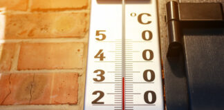Hitze kommt: Ältere und Erkrankte besonders schützen Die Temperaturen steigen: Wer hitzeempfindlich ist, sollte daher vorsorgen. Foto: VZ NRW/adpic