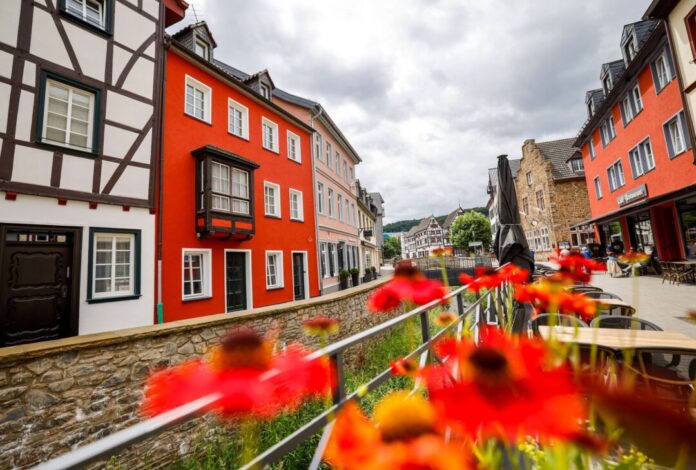 Wetter in Nordrhein-Westfalen In den kommenden Tagen steigen die Temperaturen in NRW kontinuierlich an.