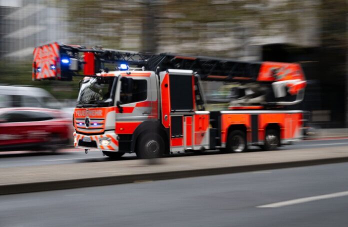 Feuerwehreinsatz in Remscheid Es soll mehrere Verletzte geben. (Symbolbild)