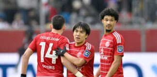 Vertrag bis 2030: Schalke holt Tanaka aus Düsseldorf Satoshi Tanaka (M) wechselt aus Düsseldorf zum Bundesliga-Aufsteiger Schalke 04. (Archivbild)