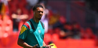 DFB-Präsident Neuendorf glaubt Nmecha: Nicht homophob Deutschlands Fußballgott? Felix Nmecha spricht jedenfalls offensiv über seinen Glauben.