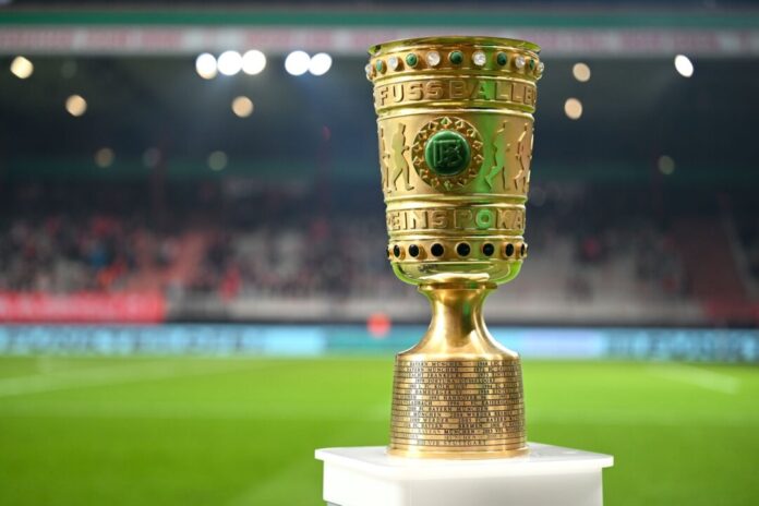 Trophäe im DFB-Pokal Die erste Runde im DFB-Pokal ist ausgelost. (Archivbild)