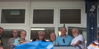 Nicht nur Edel-Fans warten auf die WM. Hier im Ratinger Stadion am 31.5.26, Bild: Alexander Heinz