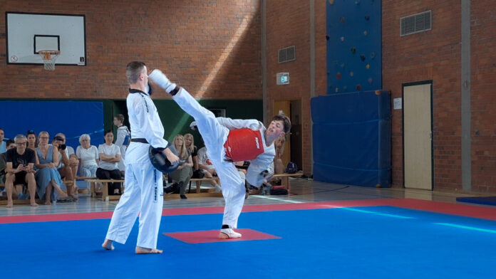 Bild3 Beim Tae-Kwon-Do-Club Hochdahl gab es sportliche Erfolge zu feiern. Foto: Boris Paul