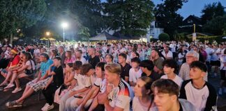 Fußball-WM: Party in Düssel endet mit Enttäuschung