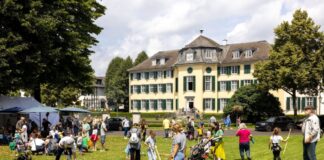 Im Park rund um das LVR-Industriemuseum Cromford gibt es Programm. Foto: LVR ZMB/Stefan Arendt