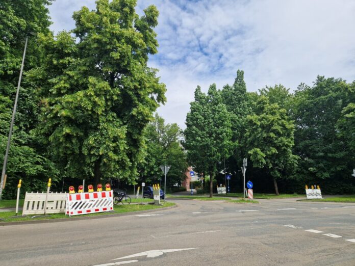 Kreuzung Düsseler Straße