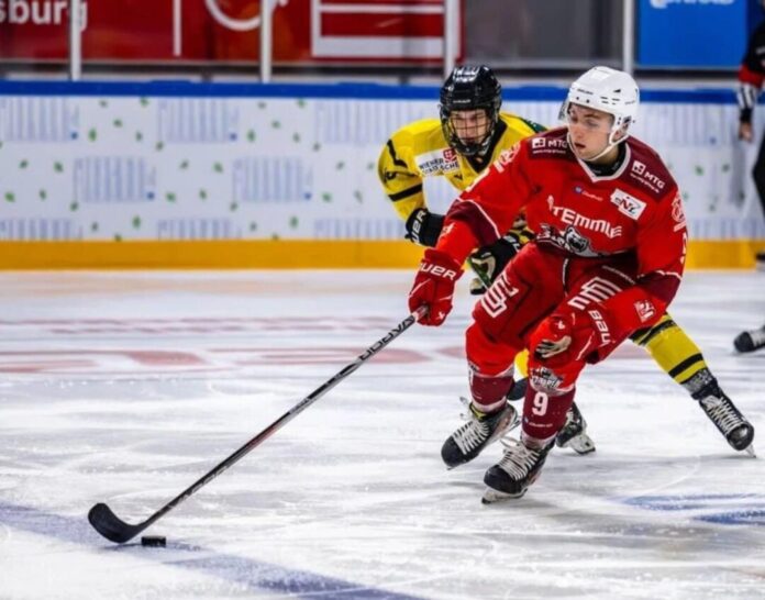 Max Helmke Max Helmke wechselt nach Ratingen. Foto: Eisbären Regensburg