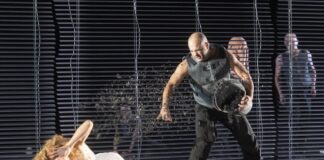 „Otello“ von Giuseppe Verdi wieder im Aalto-Theater zu erleben Eine Szene aus der Aufführung. Foto: Thilo Beu