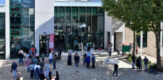 Poetry-Slam: NRW-Halbfinale in Velbert / Slam-Kurse bei der Musik- und Kunstschule