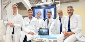 Kardiologie rüstet auf: Neues Herzkatheterlabor im EVK Mettmann Oberarzt Dr. med. Philipp Baldia, Chefarzt Dr. med. Georg Haltern, Oberärztin Dr. med. Eva Schmitz, Oberarzt Petros Kolliopoulos, Oberarzt Dr. med. Thomas Oetken und Oberarzt Dr. med. Hassan Jandali. Foto: EVK Mettmann
