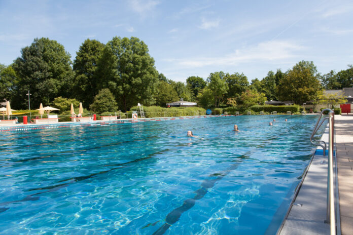 Woche des Schwimmabzeichens In der Woche des Schwimmabzeichens werden täglich ohne Anmeldung Schwimmabzeichen abgenommen. Foto: Bundesverband zur Förderung der Schwimmausbildung e.V.