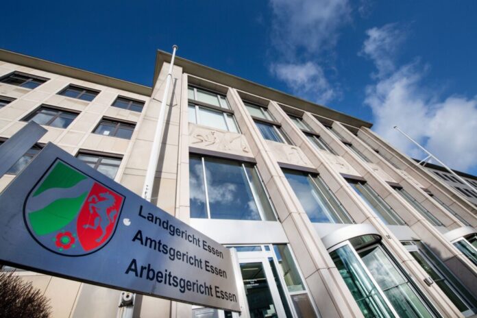 Landgericht Essen 69-Jährige ersticht Ehemann: Viereinhalb Jahre Haft