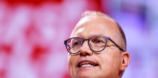 Ott: Reiches Land muss Pflegeheime vor Hitze schützen SPD-Spitzenkandidat Jochen Ott spricht sich für ein Förderprogramm für Klimaanlagen aus. (Archivbild)