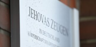 Archiv zu Nazi-Verbrechen – BGH stärkt Zeugen Jehovas Gehört das Archiv eigentlich den Zeugen Jehovas? (Archivbild)