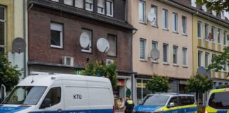 Zwei Männer in Café in Hamm lebensgefährlich verletzt In einem Café in der Hammer Innenstadt wurden die zwei Männer verletzt.