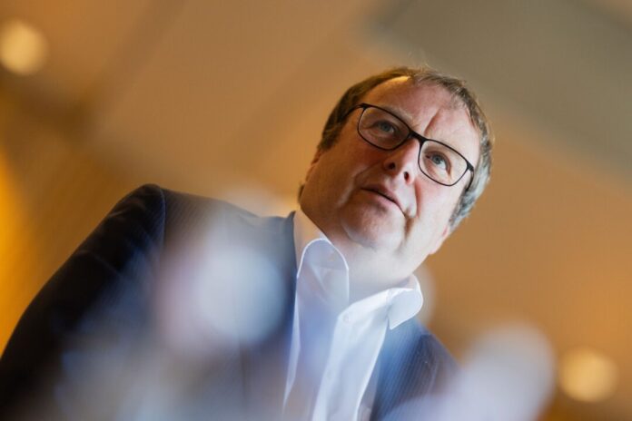Untersuchungsausschuss - Oliver Krischer Verkehrsminister Oliver Krischer (Grüne) wird im U-Ausschuss des Landtages befragt.
