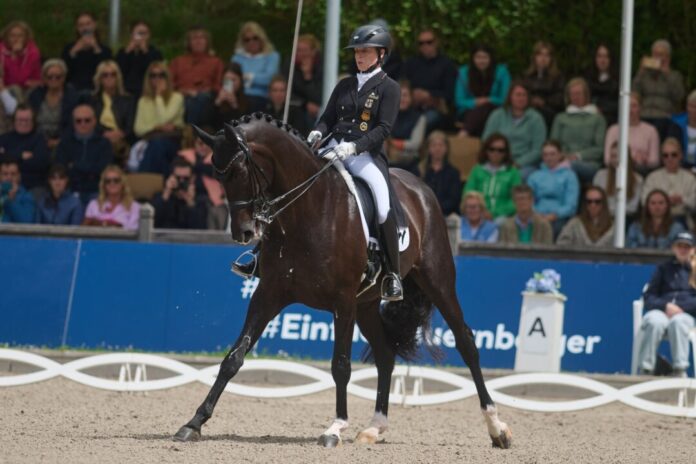 Pferdesport Dressur: Deutsche Meisterschaft Wieder einmal nicht zu schlagen: Isabell Werth mit ihrer Stute Wendy.