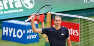 Zverev startet holprig in Rasensaison: Jetzt deutsches Duell Ist beim Rasenturnier in Halle mit Mühe ins Achtelfinale eingezogen: Alexander Zverev.