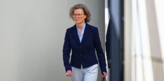 SPD will Untersuchungsausschuss zur Scharrenbach-Affäre Wie geht die NRW-Landesregierung mit Vorwürfen von Mobbing und Machtmissbrauch gegenüber ihren Beschäftigen um? Dieser Frage möchte die SPD-Fraktion im Untersuchungsausschuss nachgehen. (Archivbild)