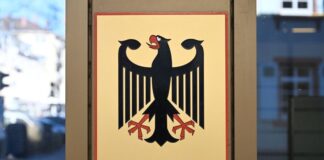 Streit um Zeugen-Jehovas-Archiv muss neu aufgerollt werden Der Senat hatte eine Einigung angeregt. (Archivbild)
