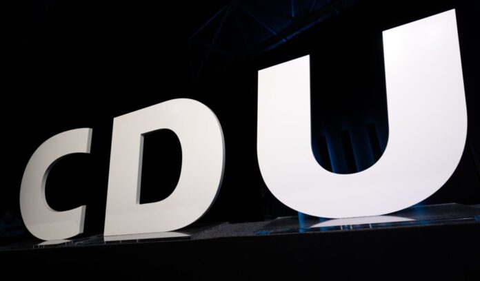 CDU-Mitglied sorgt mit Hass-Video für Bestürzung Die CDU ist fassungslos über unsägliche Äußerungen eines Mitglieds und zieht alle Register. (Symbolbild)
