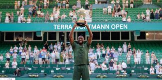 Tiafoe feiert Titelgewinn bei Rasenturnier in Halle Frances Tiafoe ist der erste US-amerikanische Turniersieger in Halle.