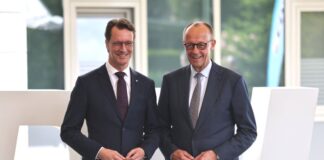 Lob vom Kanzler für Arbeit von Wüst in NRW Die Begegnung wird mit Spannung beobachtet.
