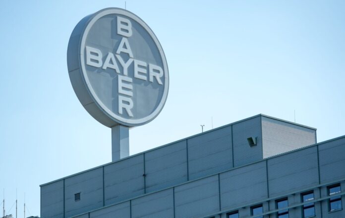 Bayer Bayer holte sich die Rechtsstreitigkeiten um den Unkrautvernichter Roundup mit dem Kauf von Monsanto ins Haus.