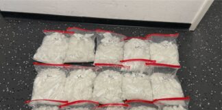 Kompressor voller Drogen – Kurier verrät sich bei Kontrolle Die Päckchen mit 15 Kilo Crystal Meth haben laut Zoll einen Straßenverkaufswert im oberen sechsstelligen Bereich.